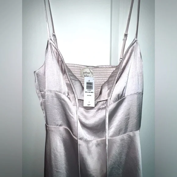 ARITZIA - midi dress - size 2 - never worn with tags - Picture 3 of 4